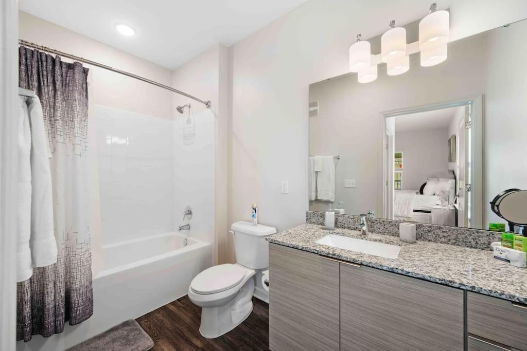 Lavish 2Br Apartment In 탬파 외부 사진