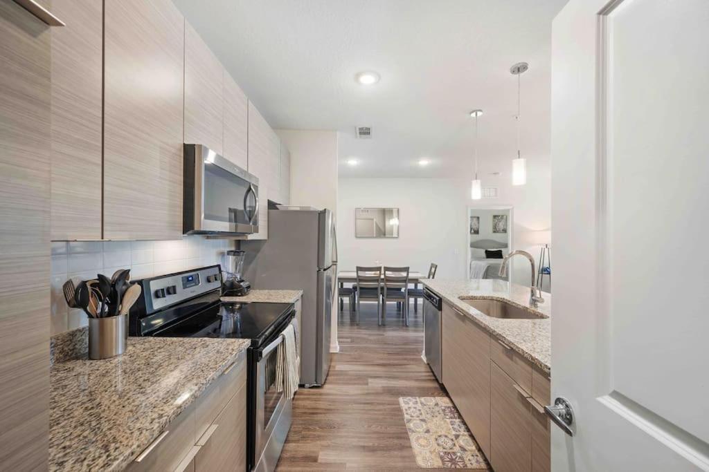 Lavish 2Br Apartment In 탬파 외부 사진