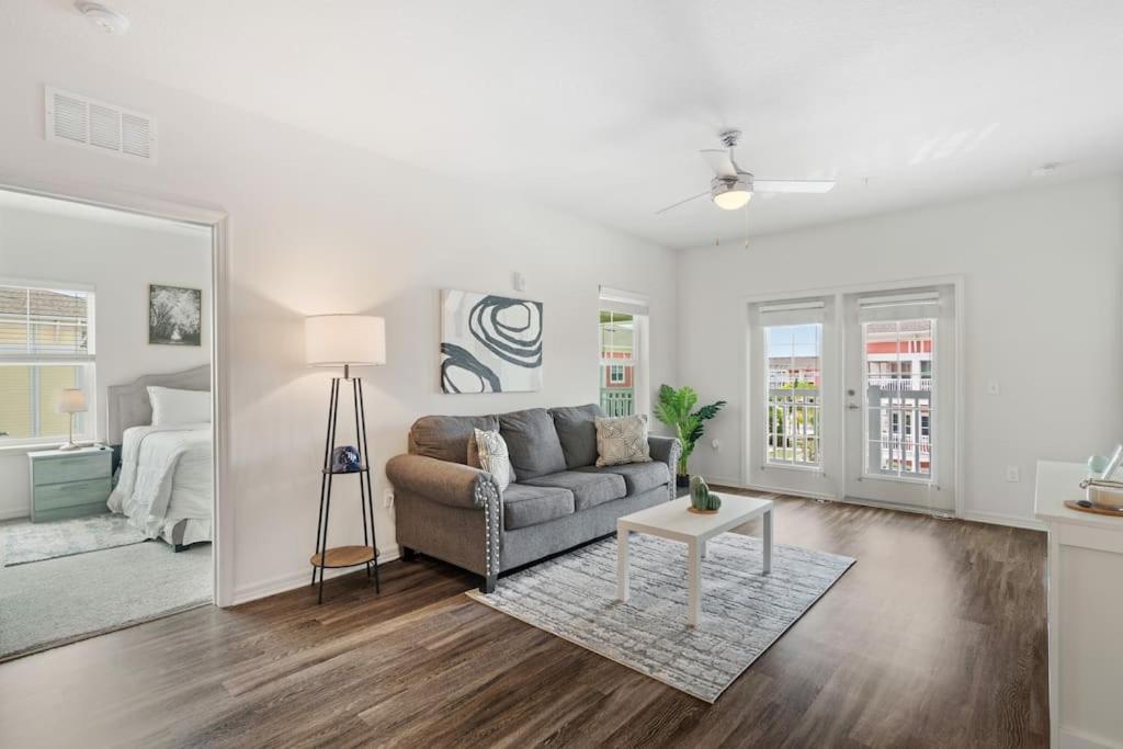 Lavish 2Br Apartment In 탬파 외부 사진